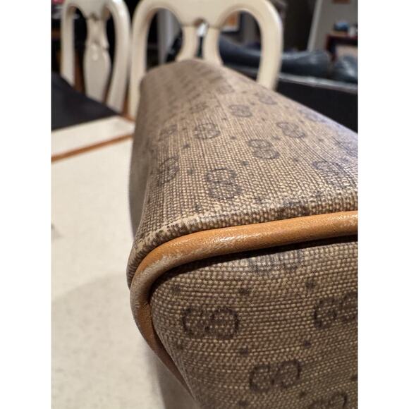 Vintage Gucci Micro GG Supreme Shoulder Bag In Tan - Picture 7 of 16